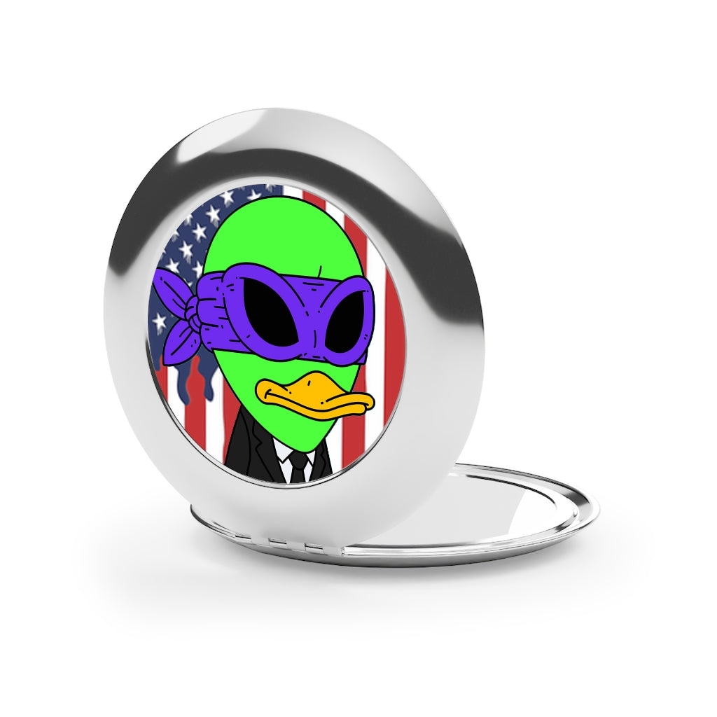 The Visitor 751 Green Alien Compact Travel Mirror