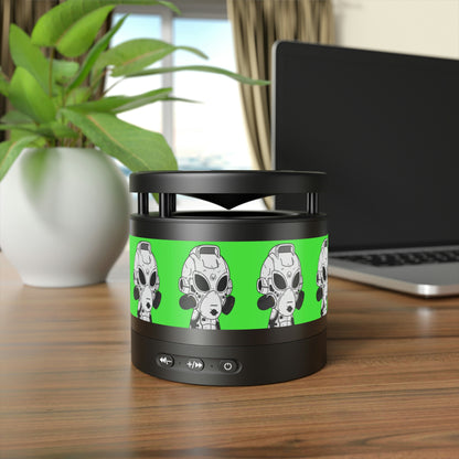 Alien LOL Visitor Metal Bluetooth Speaker and Wireless Charging Pad