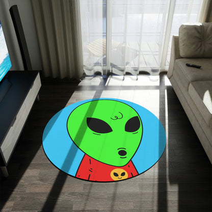Wow Face Green Alien Visis Red Shirt Round Rug - Visitor751