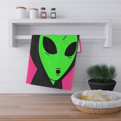 Toalla De Cocina The Visitor Green Alien Sudadera Con Capucha Negra Sobre Fondo Rosa 