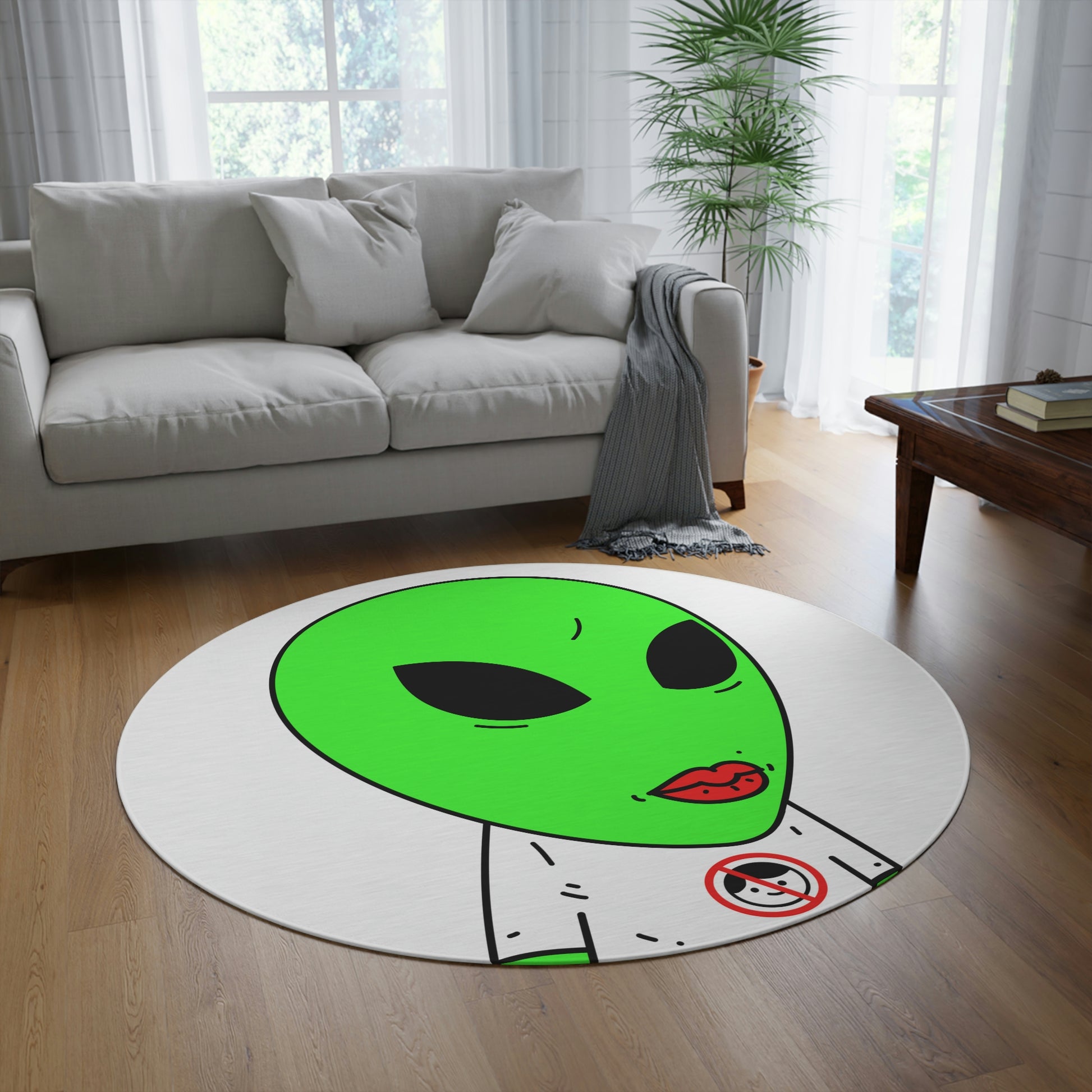 Green Alien Anti Human T Shirt Visitor Red Lipstick Round Rug - Visitor751