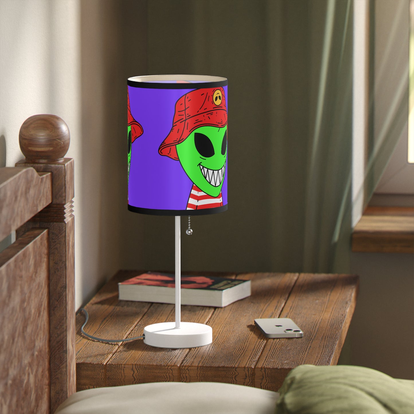 Alien Character Cartoon Big Smile Lamp on a Stand, US|CA plug