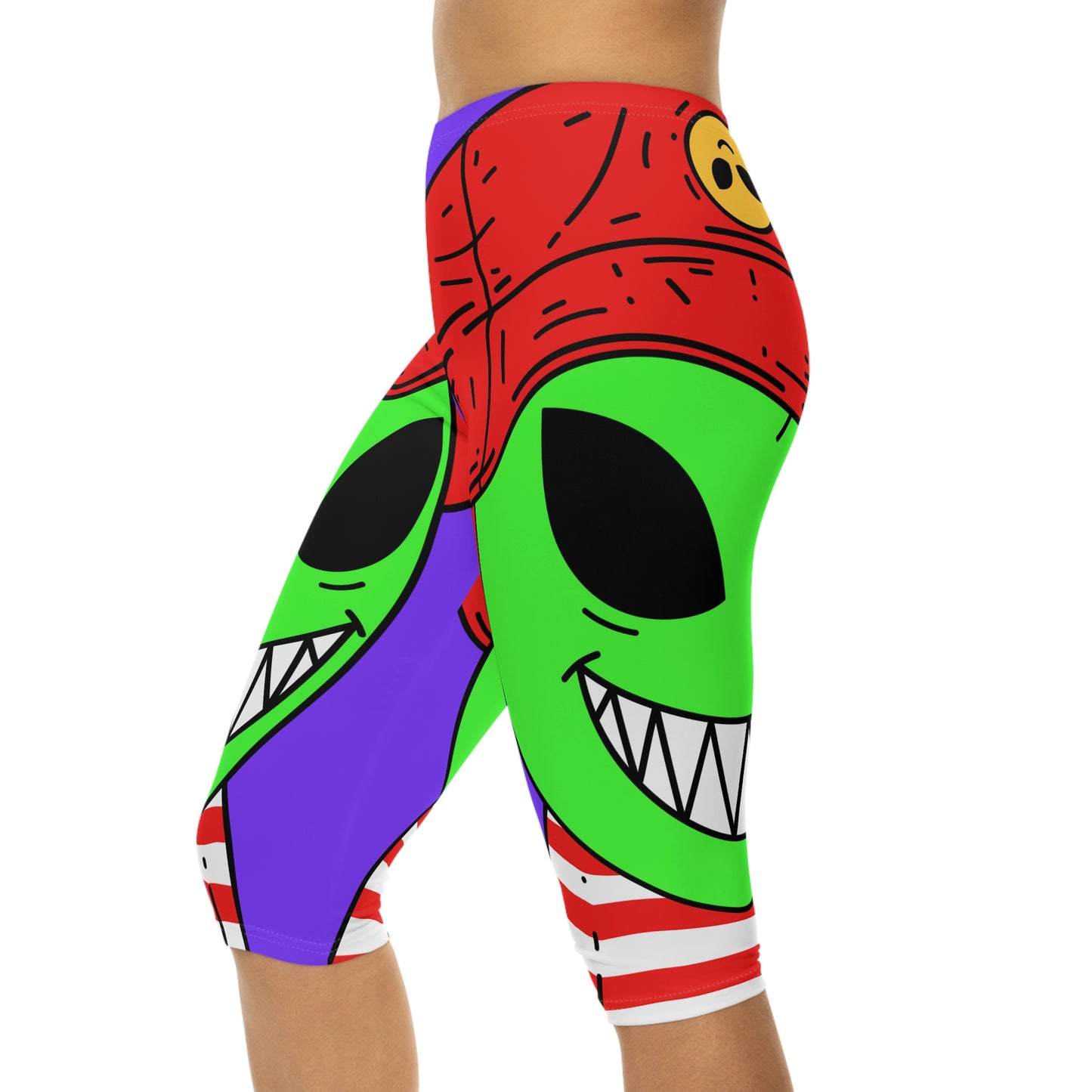 Alien Character Cartoon Big Smile Women’s Capri Leggings (AOP)