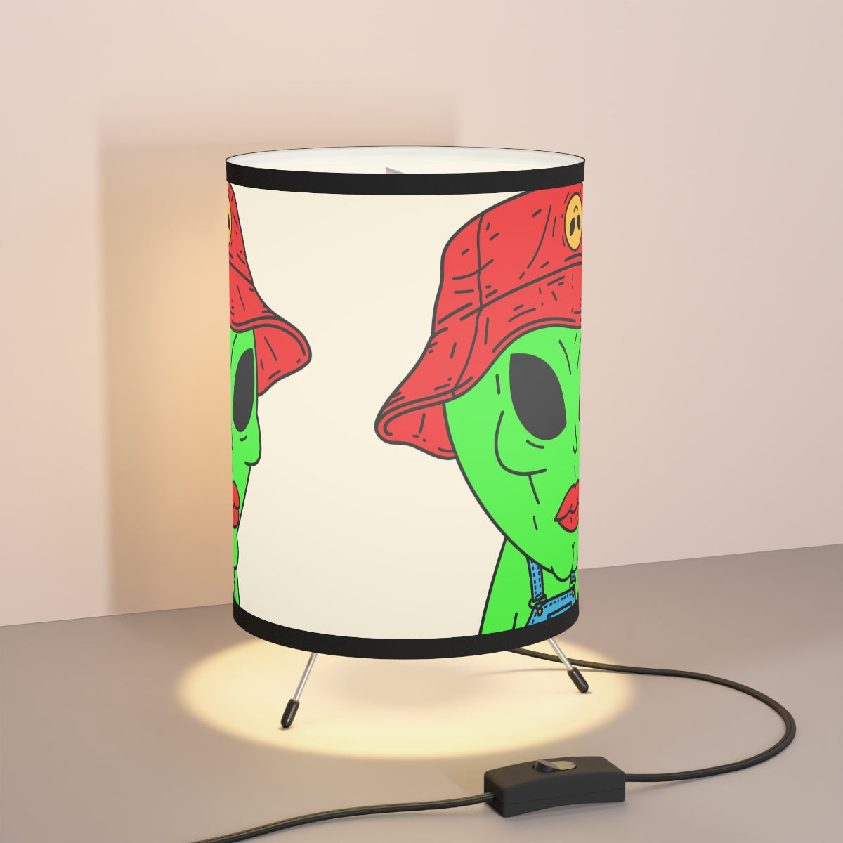 Space Visitor751 Structured Face Skeletal Alien Tripod Lamp with High-Res Printed Shade, US\CA plug
