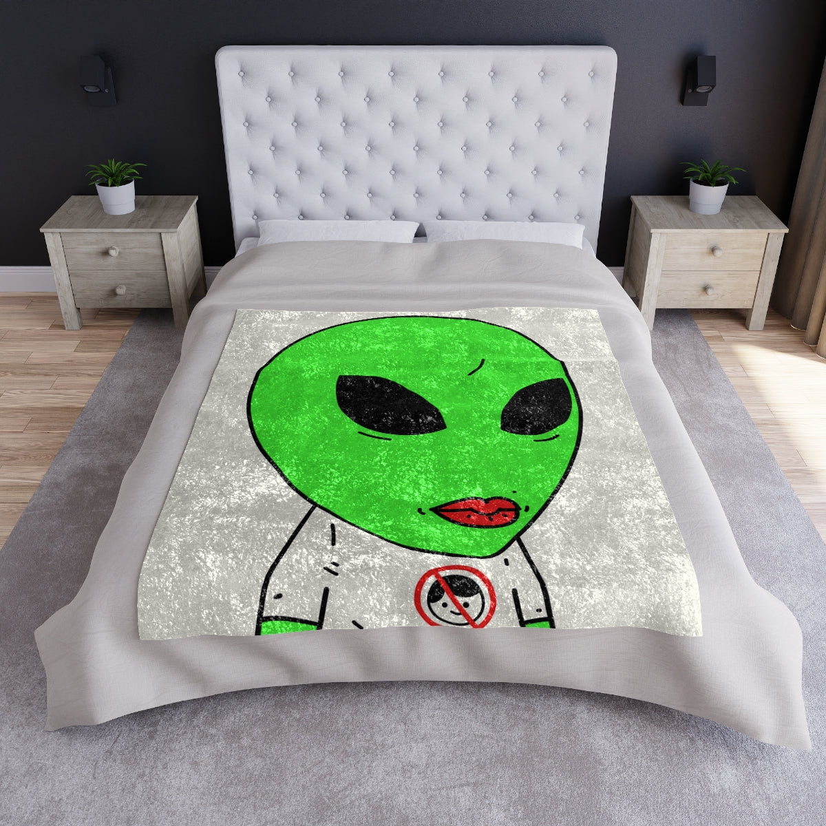 Green Alien Anti Human T Shirt Visitor Red Lipstick Crushed Velvet Blanket