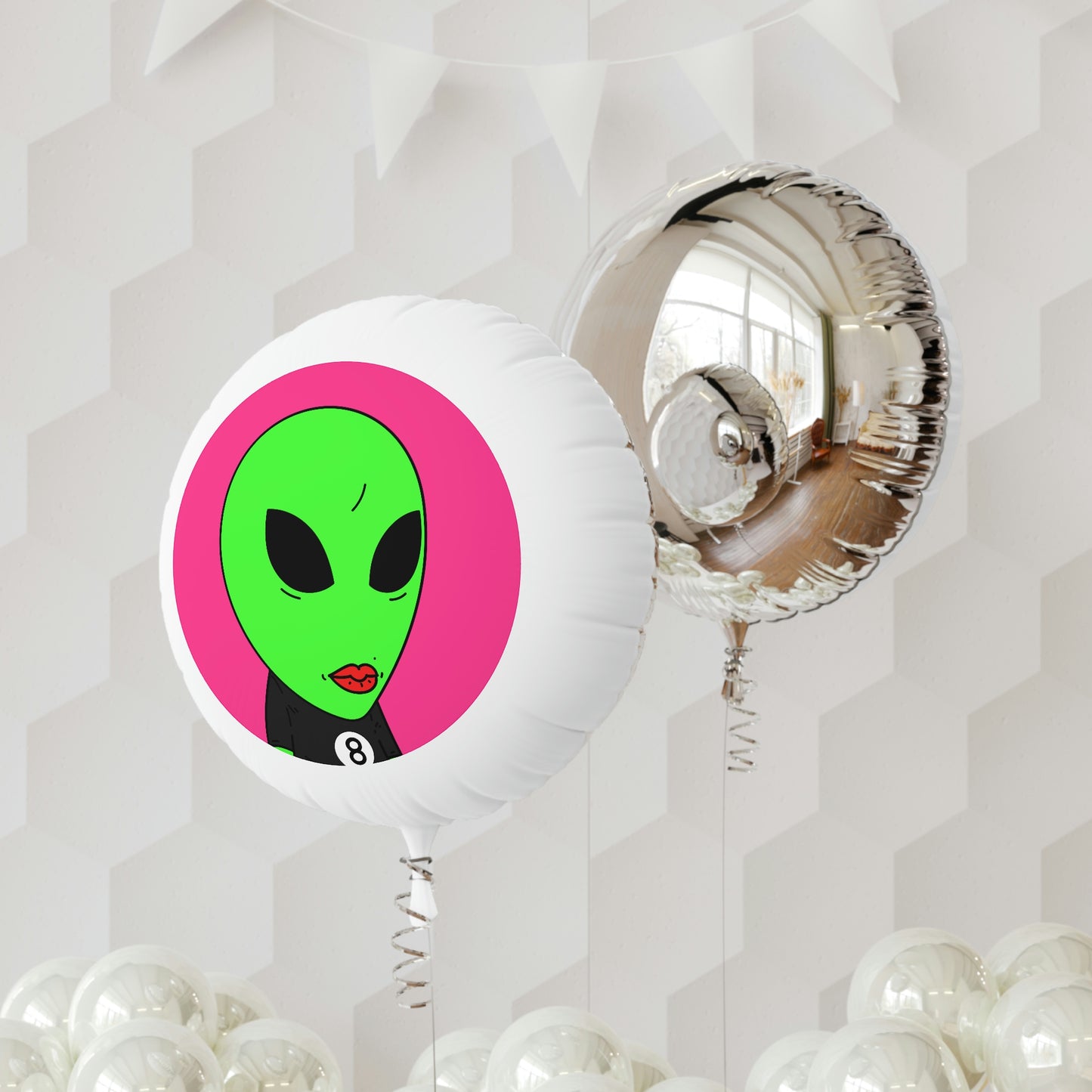 8 Ball Green Alien Lipstick Visitor Pool Player Game Mylar Helium Balloon